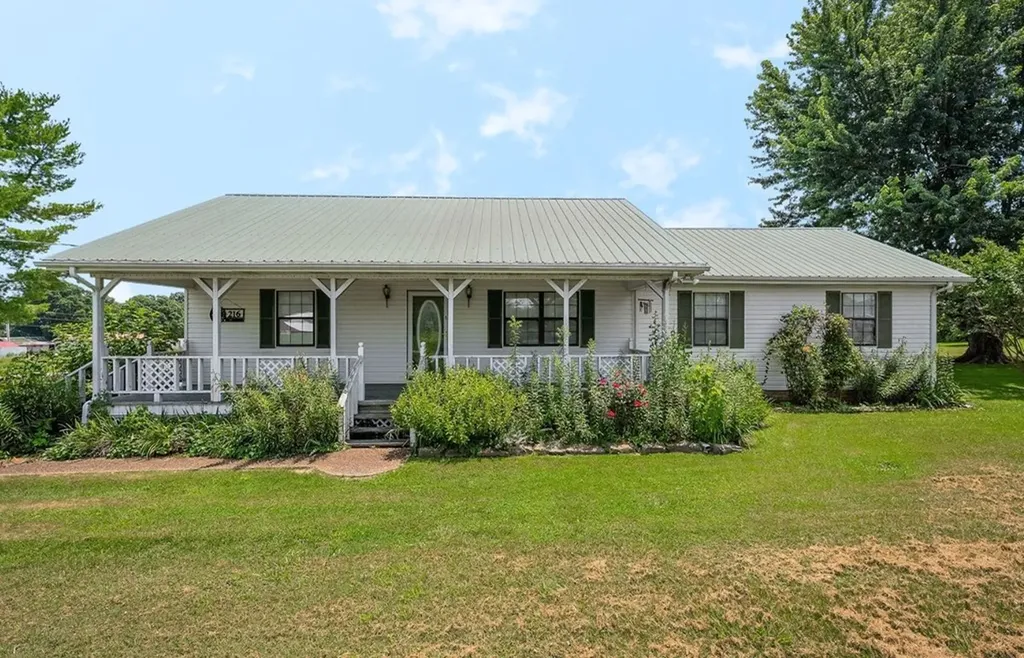 216 Oakley Allons Road Allons TN 38541