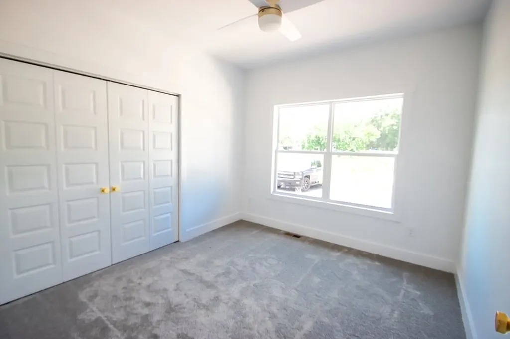 14165 Old Kentucky Road Walling TN 38587