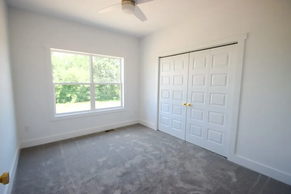 14165 Old Kentucky Road Walling TN 38587