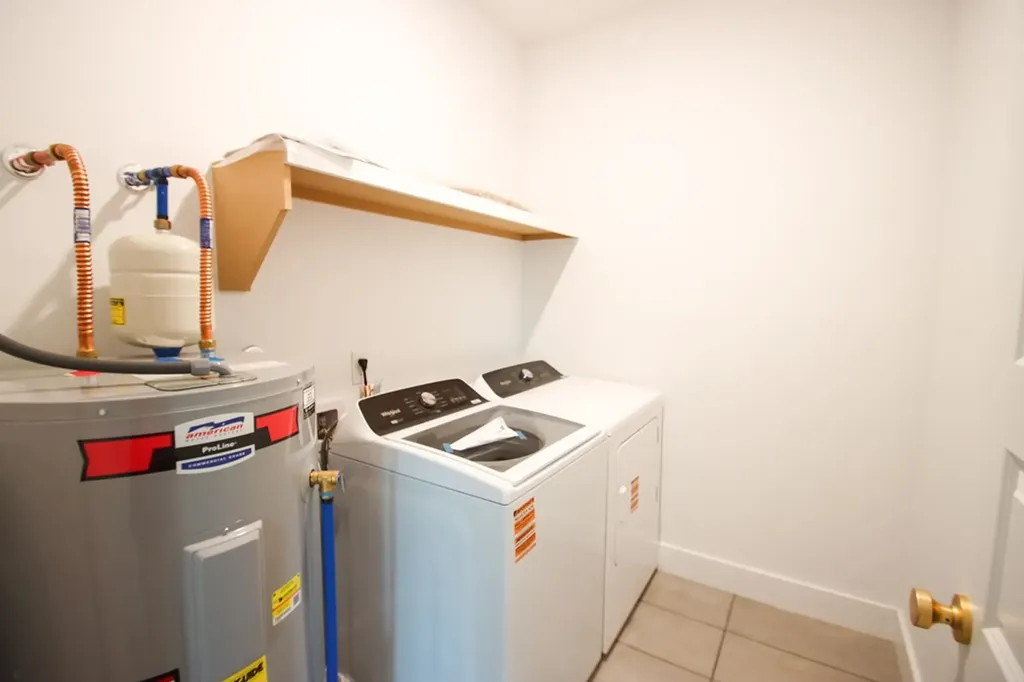 14165 Old Kentucky Road Walling TN 38587