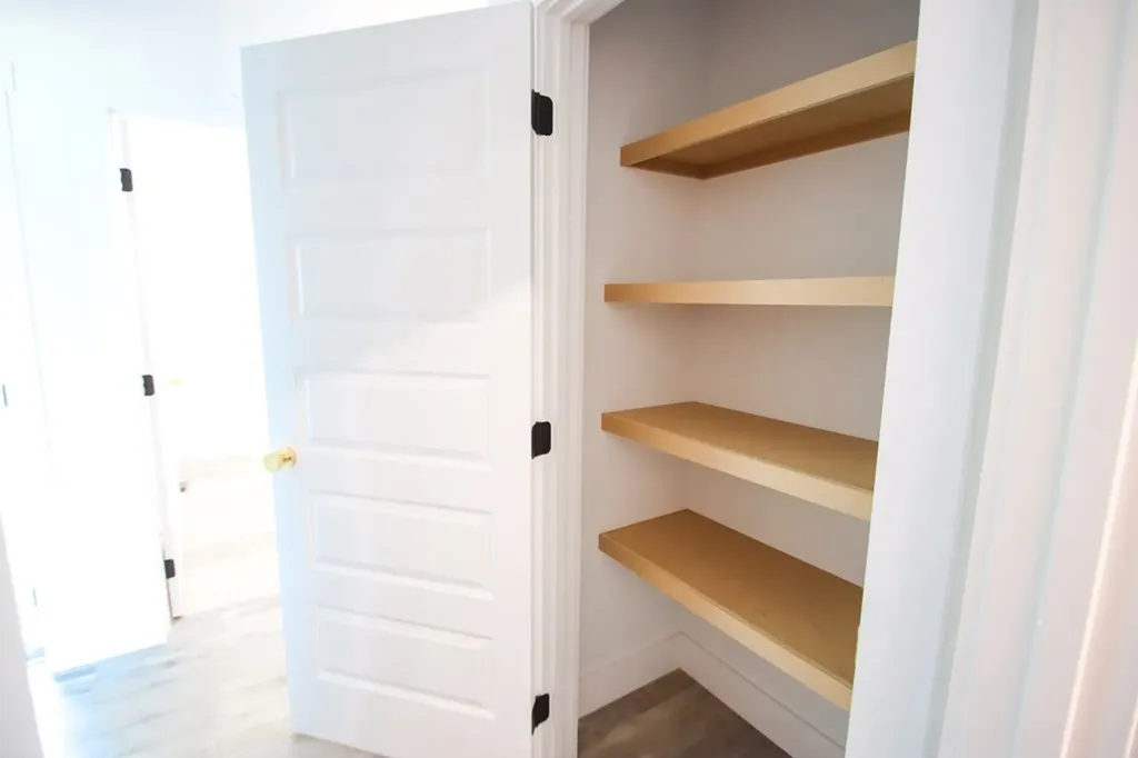 14165 Old Kentucky Road Walling TN 38587