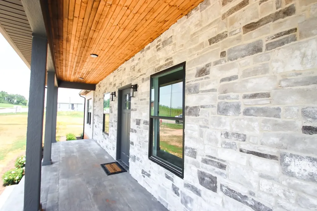 14165 Old Kentucky Road Walling TN 38587