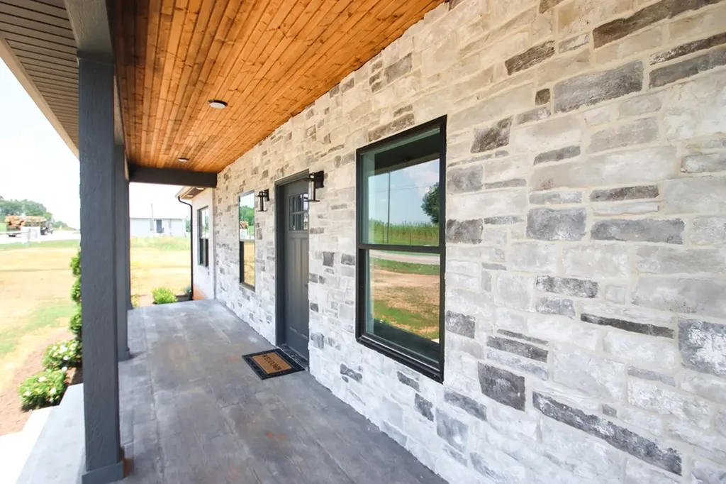 14165 Old Kentucky Road Walling TN 38587