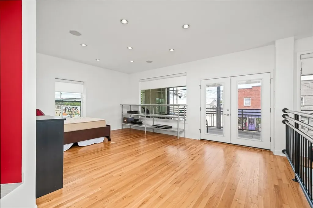 31 W Fifth Street Crossville TN 38555