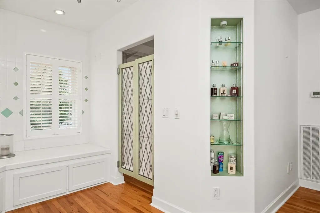 31 W Fifth Street Crossville TN 38555