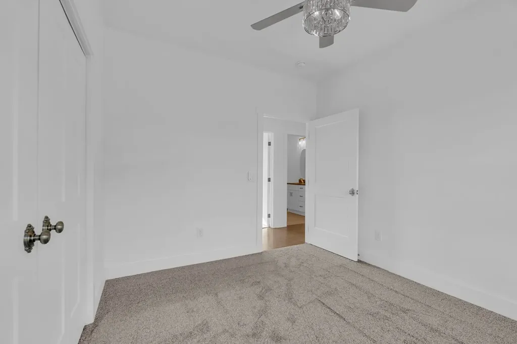 14181 Old Kentucky Road Walling TN 38587