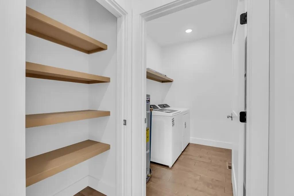 14181 Old Kentucky Road Walling TN 38587