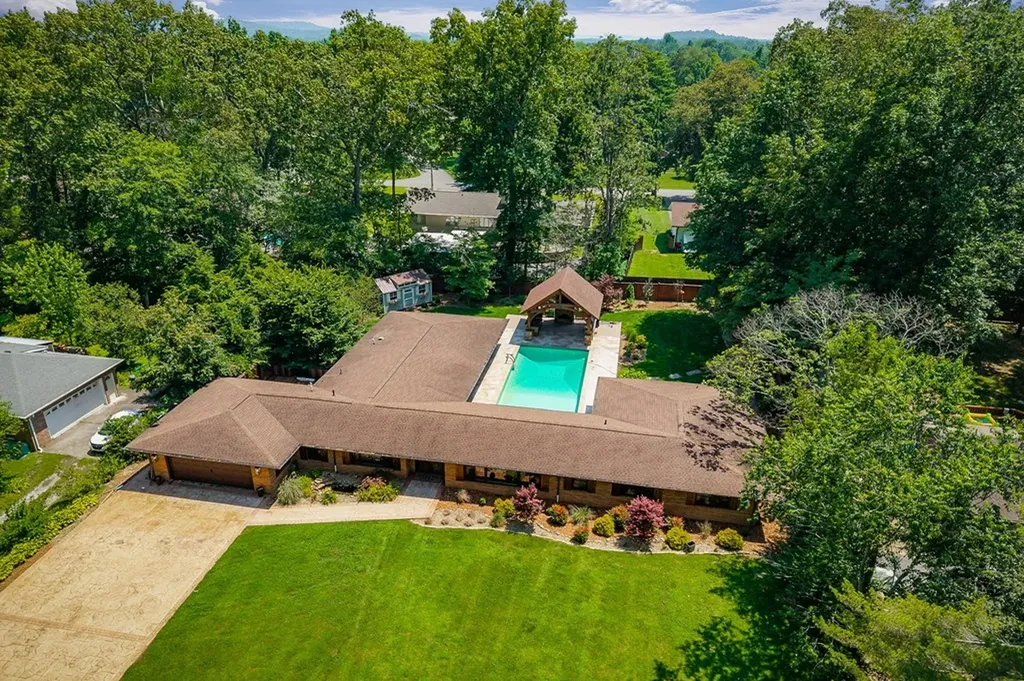 727 Timber Lane Cookeville TN 38501