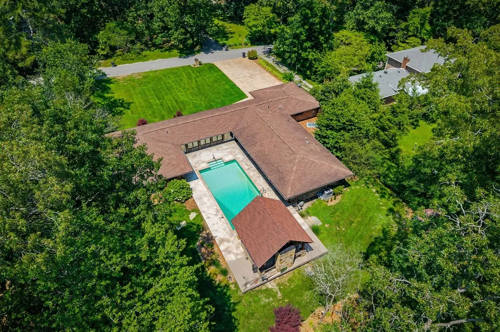 727 Timber Lane Cookeville TN 38501