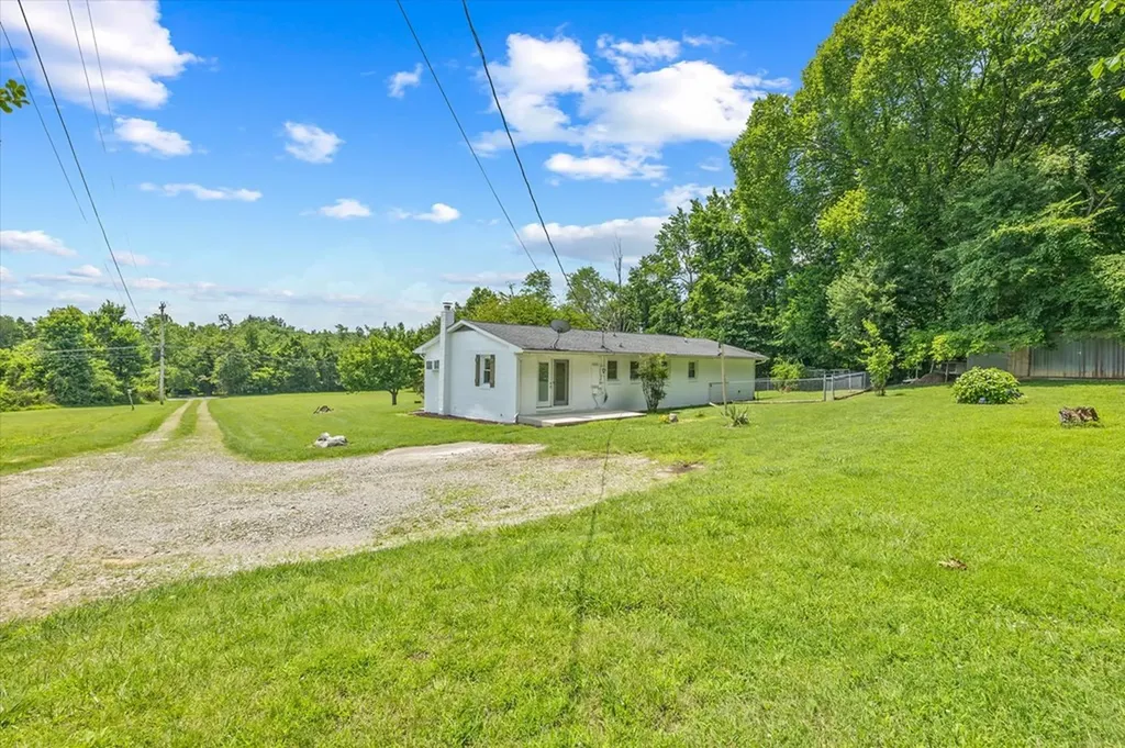 5536 Buck Mountain Road Cookeville TN 38506