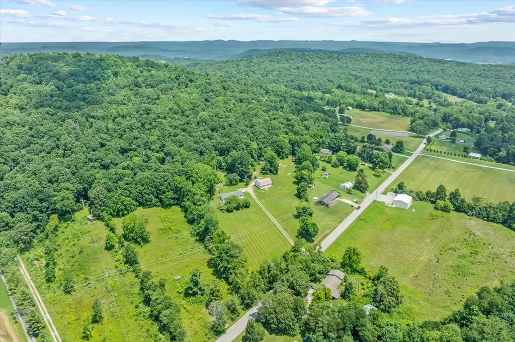 5536 Buck Mountain Road Cookeville TN 38506