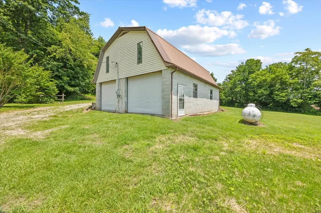 5536 Buck Mountain Road Cookeville TN 38506