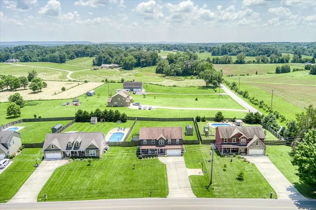 960 West Cemetery Road Cookeville TN 38506-5821