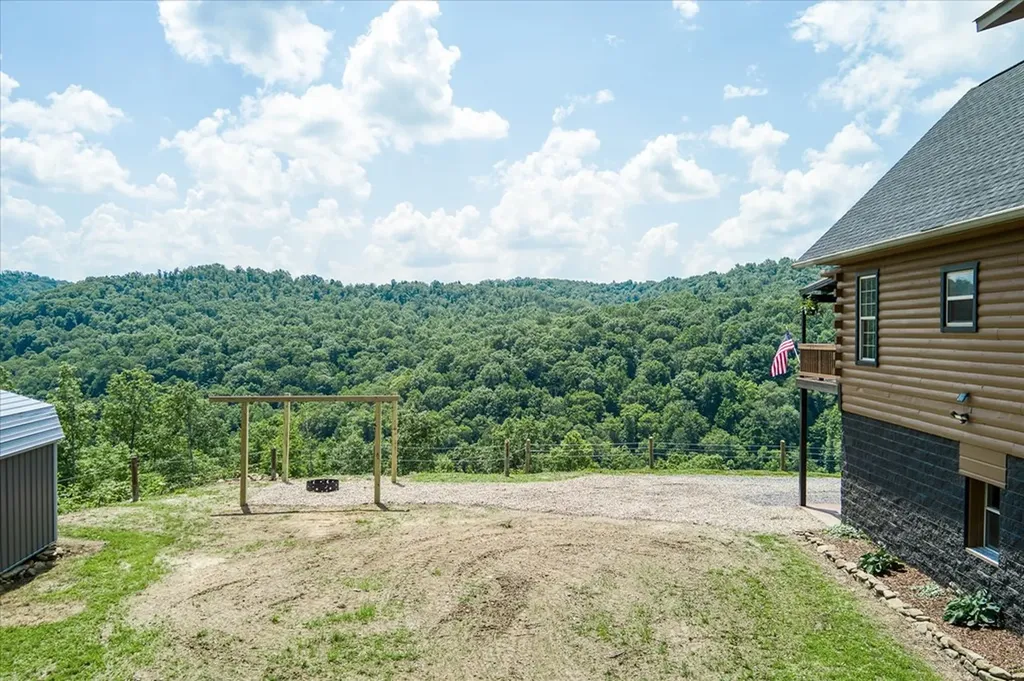 7040 Fallen Timer Lane Crawford TN 38554