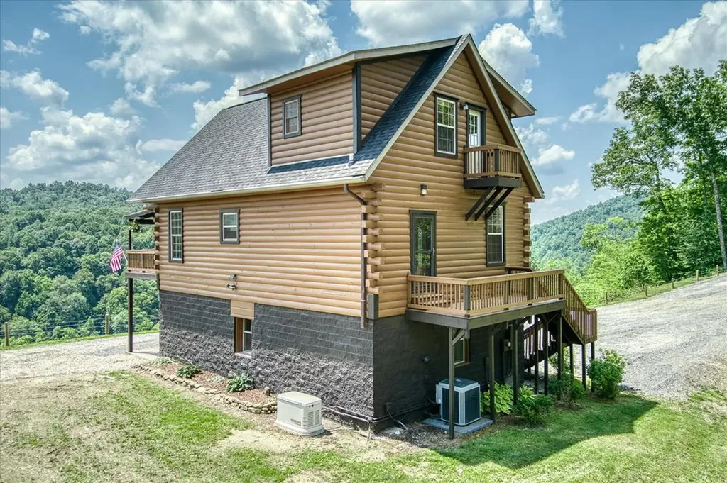 7040 Fallen Timer Lane Crawford TN 38554