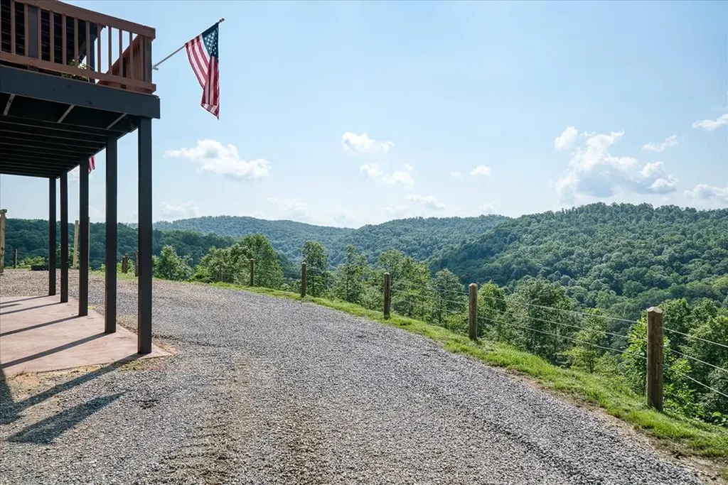 7040 Fallen Timer Lane Crawford TN 38554