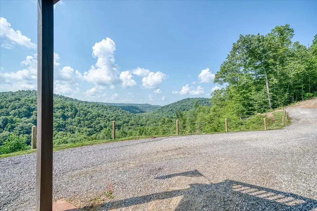 7040 Fallen Timer Lane Crawford TN 38554