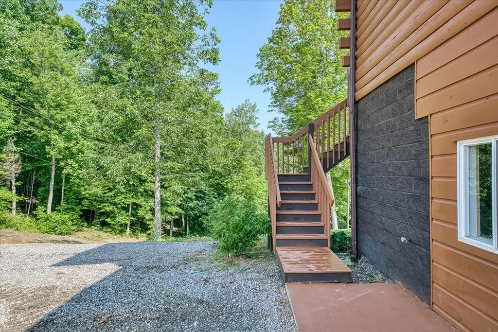 7040 Fallen Timer Lane Crawford TN 38554