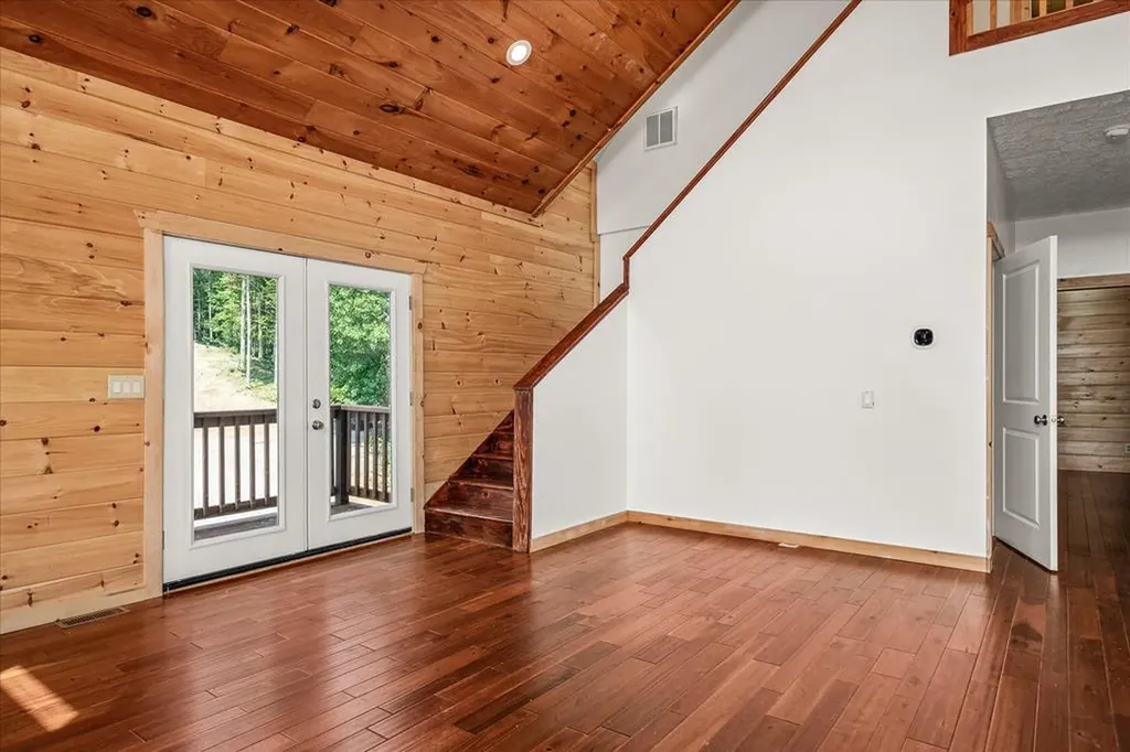 7040 Fallen Timer Lane Crawford TN 38554