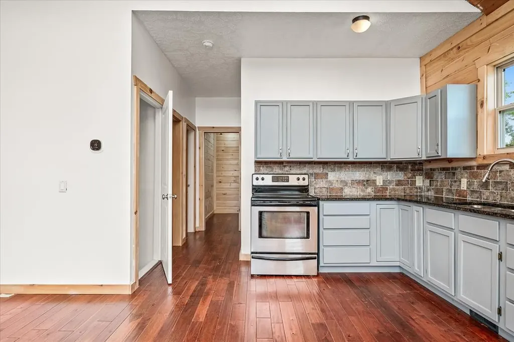 7040 Fallen Timer Lane Crawford TN 38554