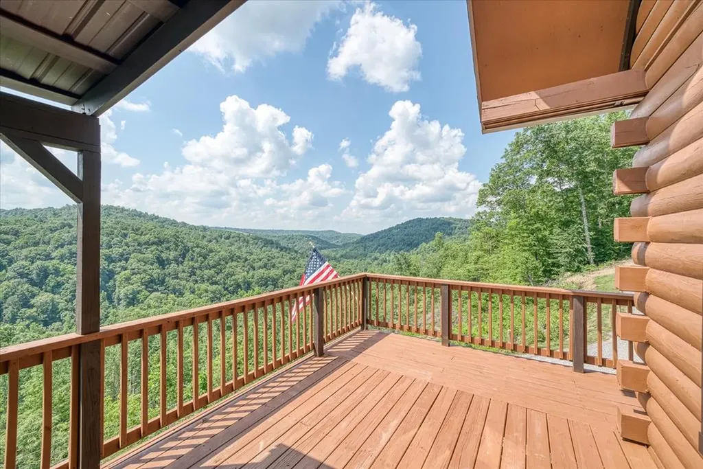 7040 Fallen Timer Lane Crawford TN 38554