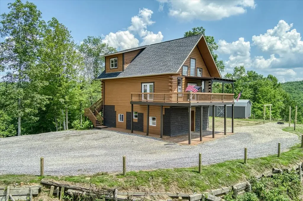 7040 Fallen Timer Lane Crawford TN 38554