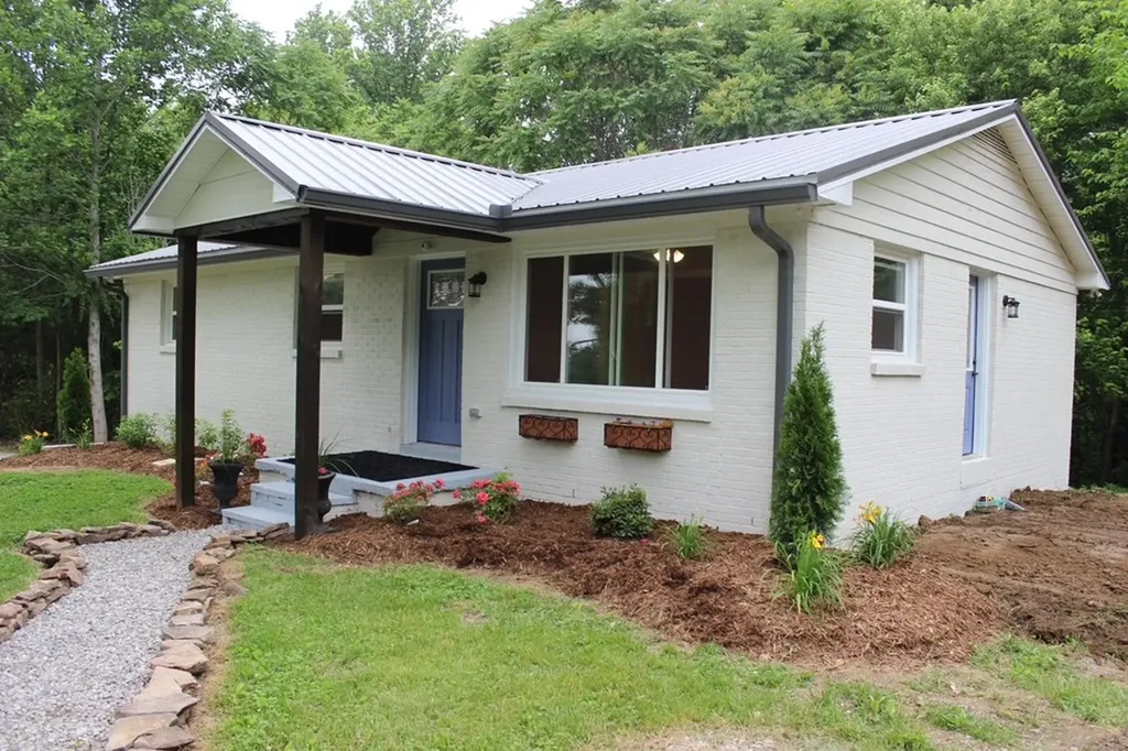 762 Austin Bottom Road Baxter TN 38544