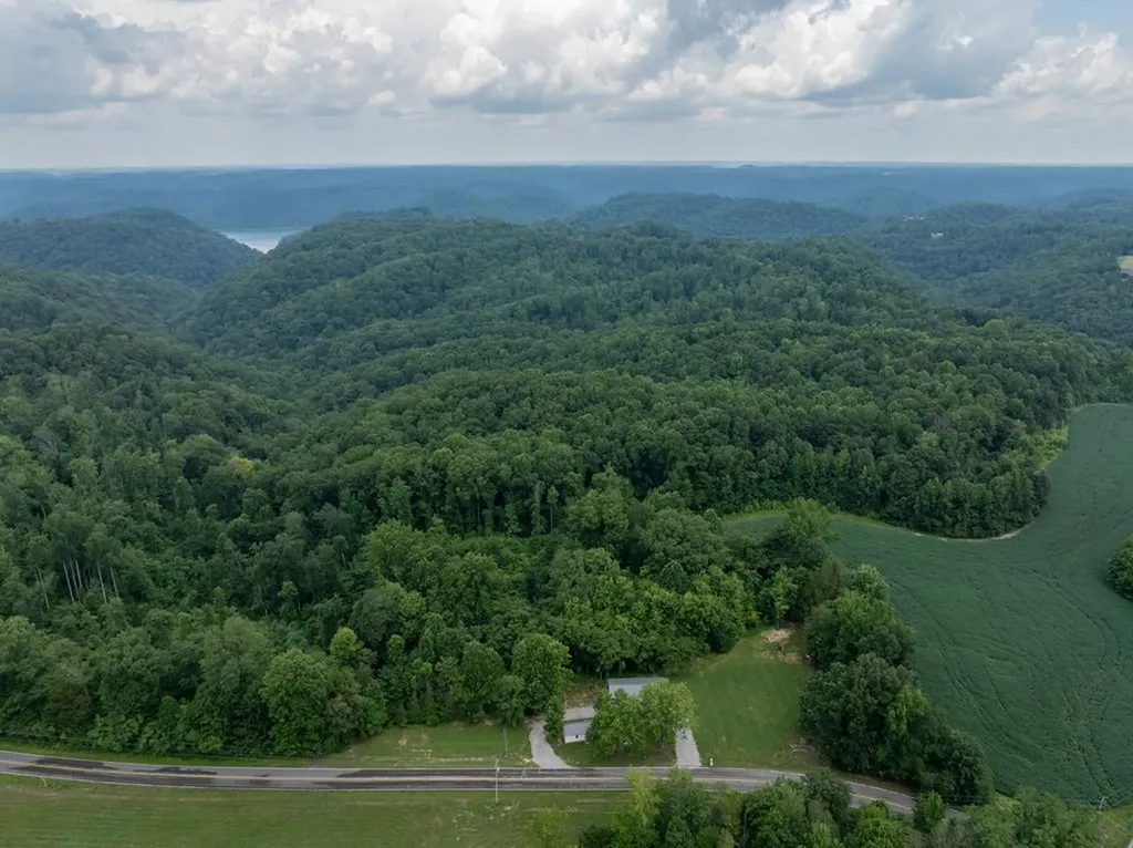 762 Austin Bottom Road Baxter TN 38544