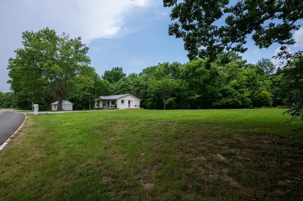 762 Austin Bottom Road Baxter TN 38544