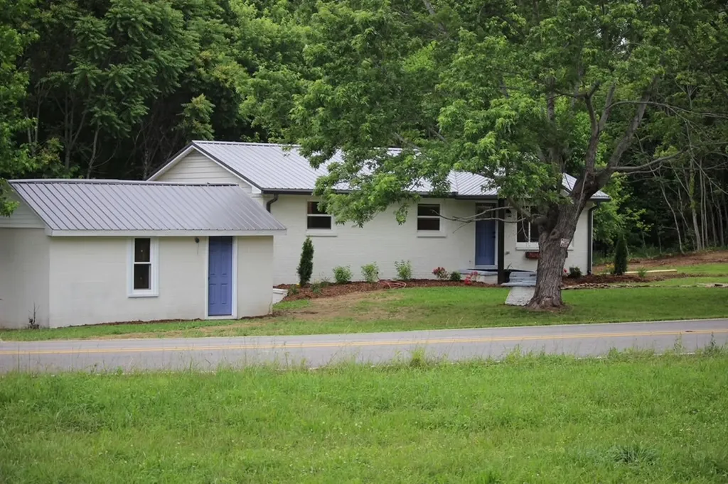 762 Austin Bottom Road Baxter TN 38544