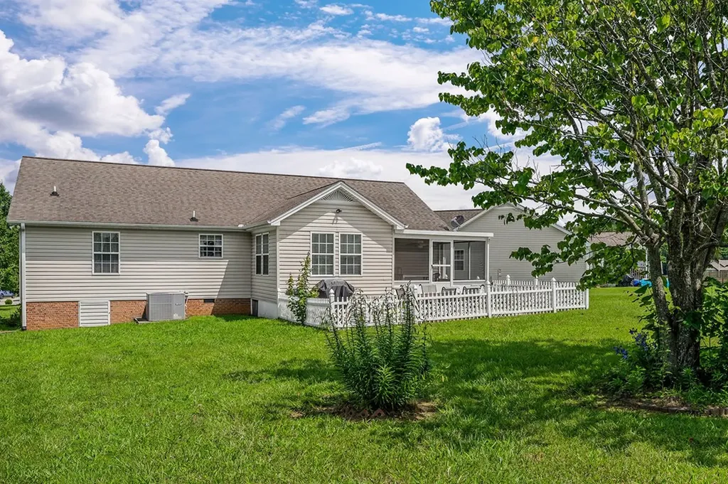 598 Wyndwalker Lane Cookeville TN 38506