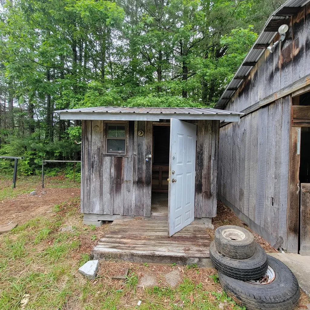 380 Dewey Burke Road Jamestown TN 38556