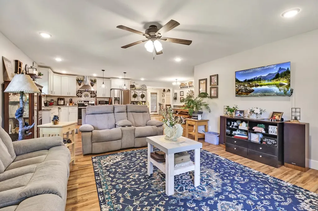 1401 Pennsylvania Avenue Jamestown TN 38556