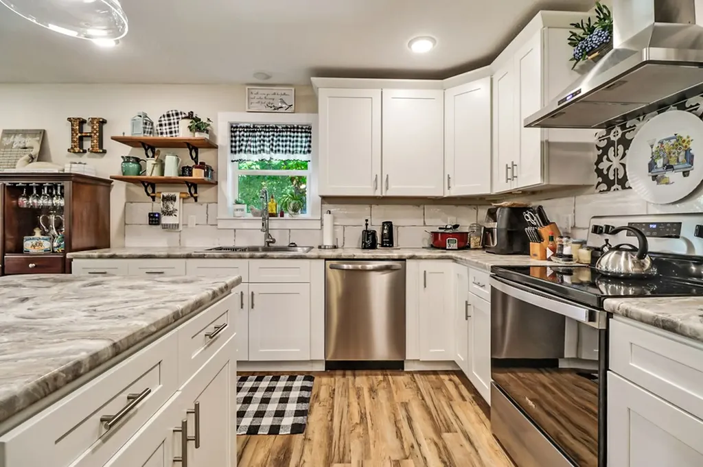 1401 Pennsylvania Avenue Jamestown TN 38556