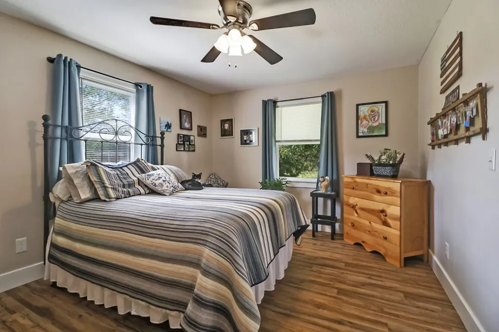 1401 Pennsylvania Avenue Jamestown TN 38556