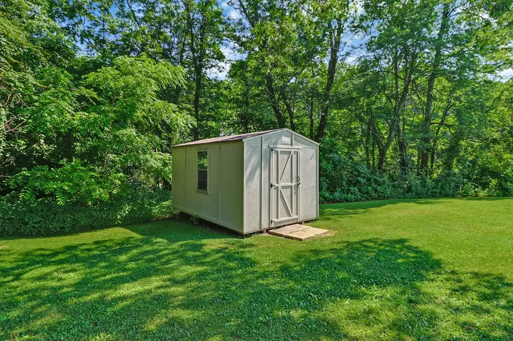 1401 Pennsylvania Avenue Jamestown TN 38556