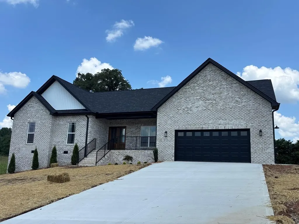 626 Blue Water Drive Cookeville TN 38506