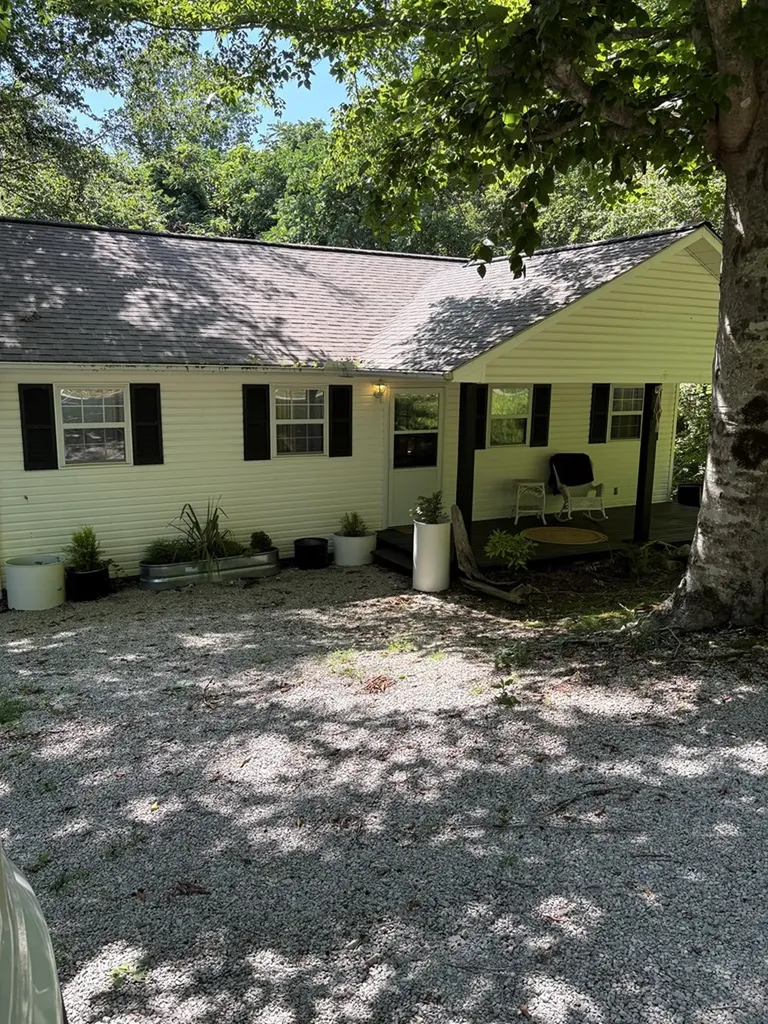 5079 Eagles Cove Road Byrdstown TN 38549