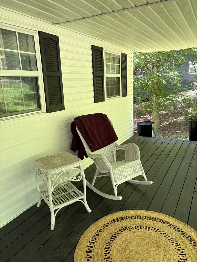 5079 Eagles Cove Road Byrdstown TN 38549