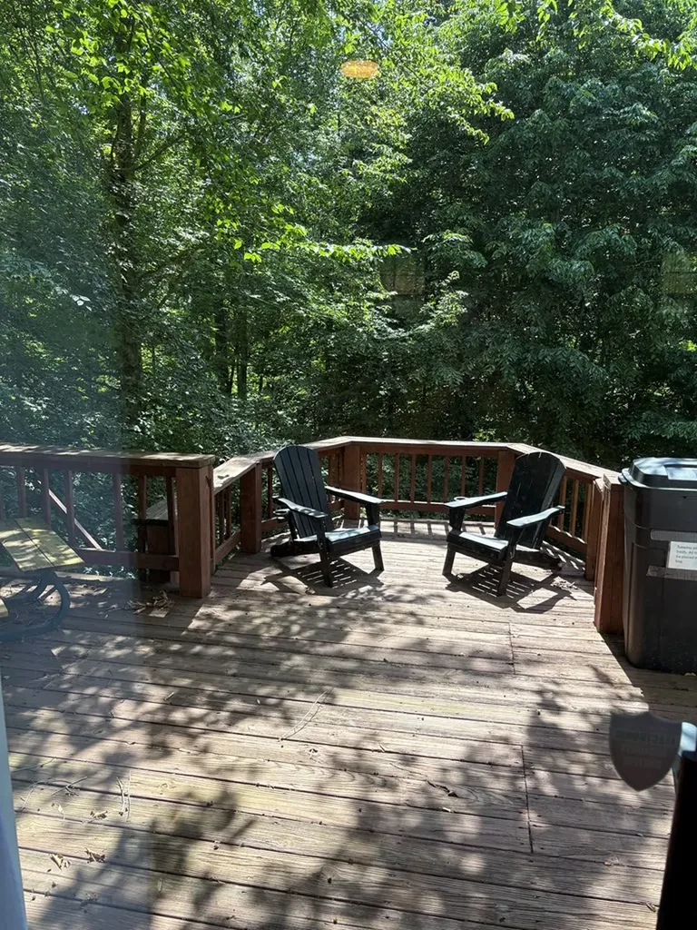 5079 Eagles Cove Road Byrdstown TN 38549