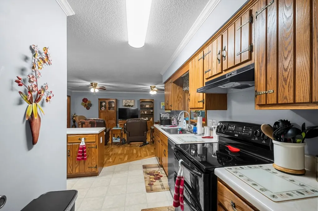 122 Glenwood Crossville TN 38558