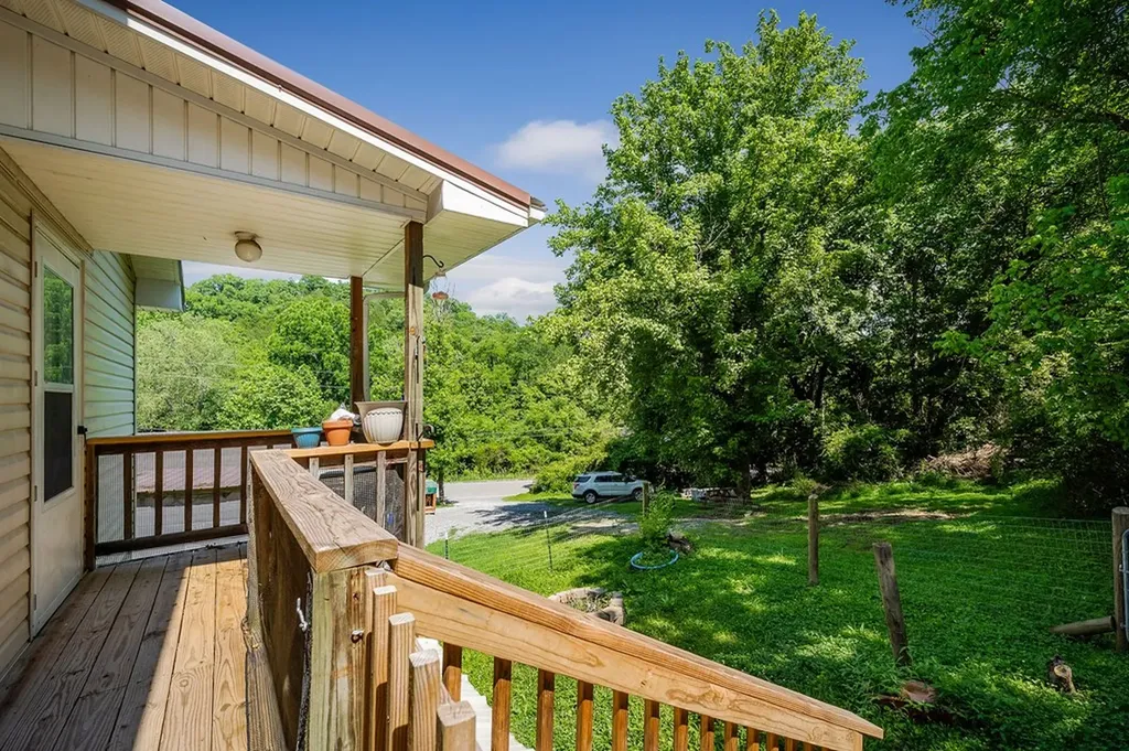 183 Borden Street Gainesboro TN 38562