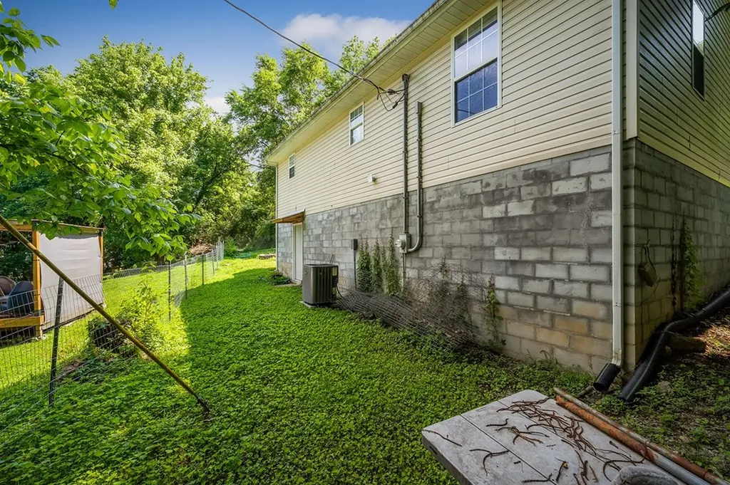 183 Borden Street Gainesboro TN 38562