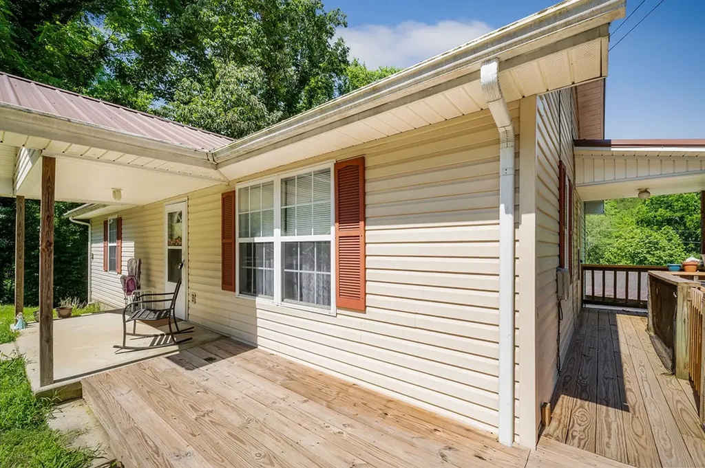 183 Borden Street Gainesboro TN 38562