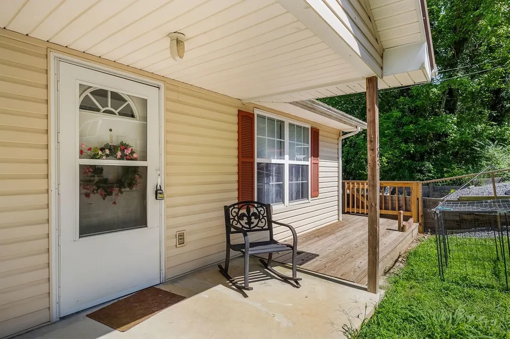 183 Borden Street Gainesboro TN 38562