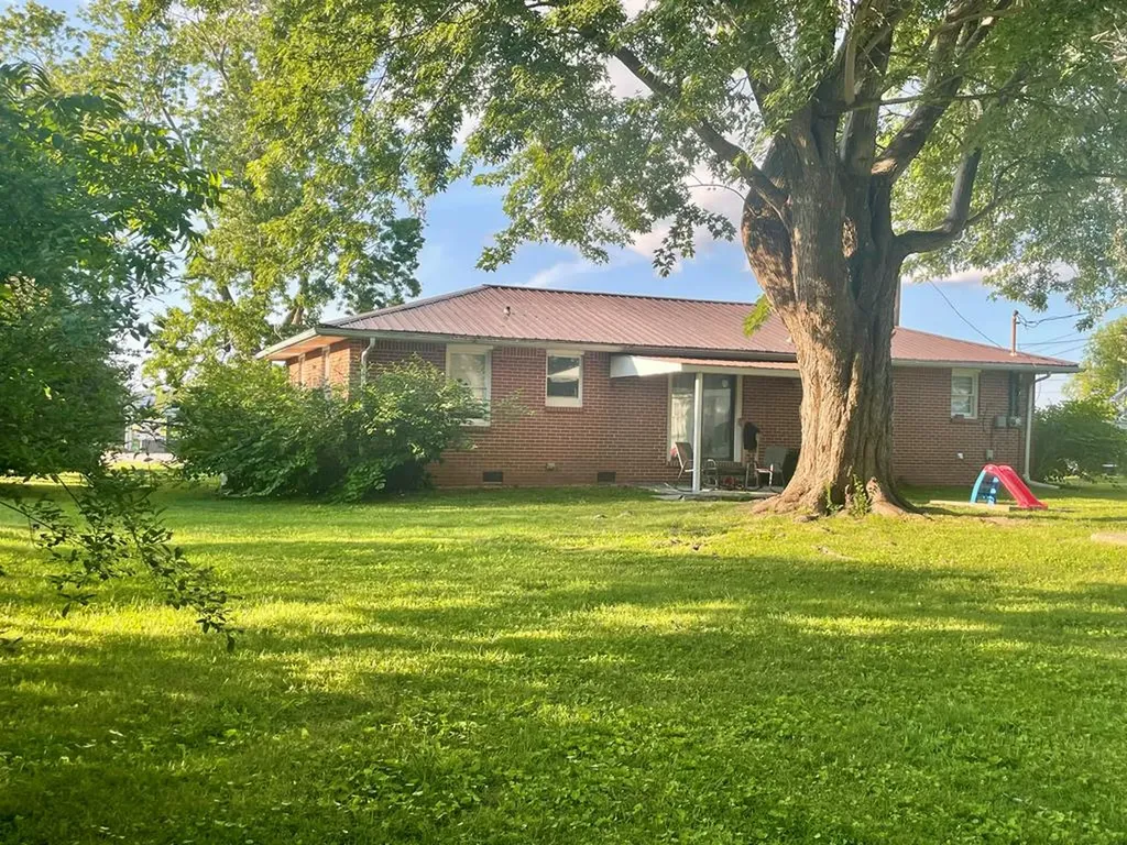 446 W Stevens Street Cookeville TN 38501-4216