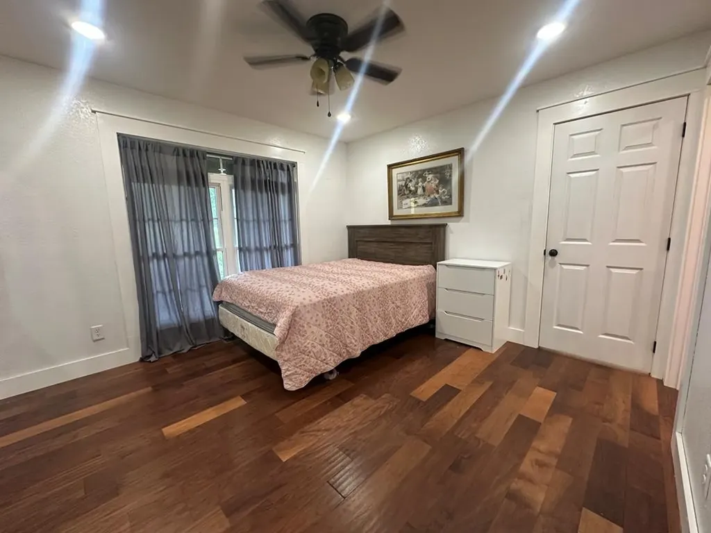 2205 North Lick Creek Road Byrdstown TN 38549