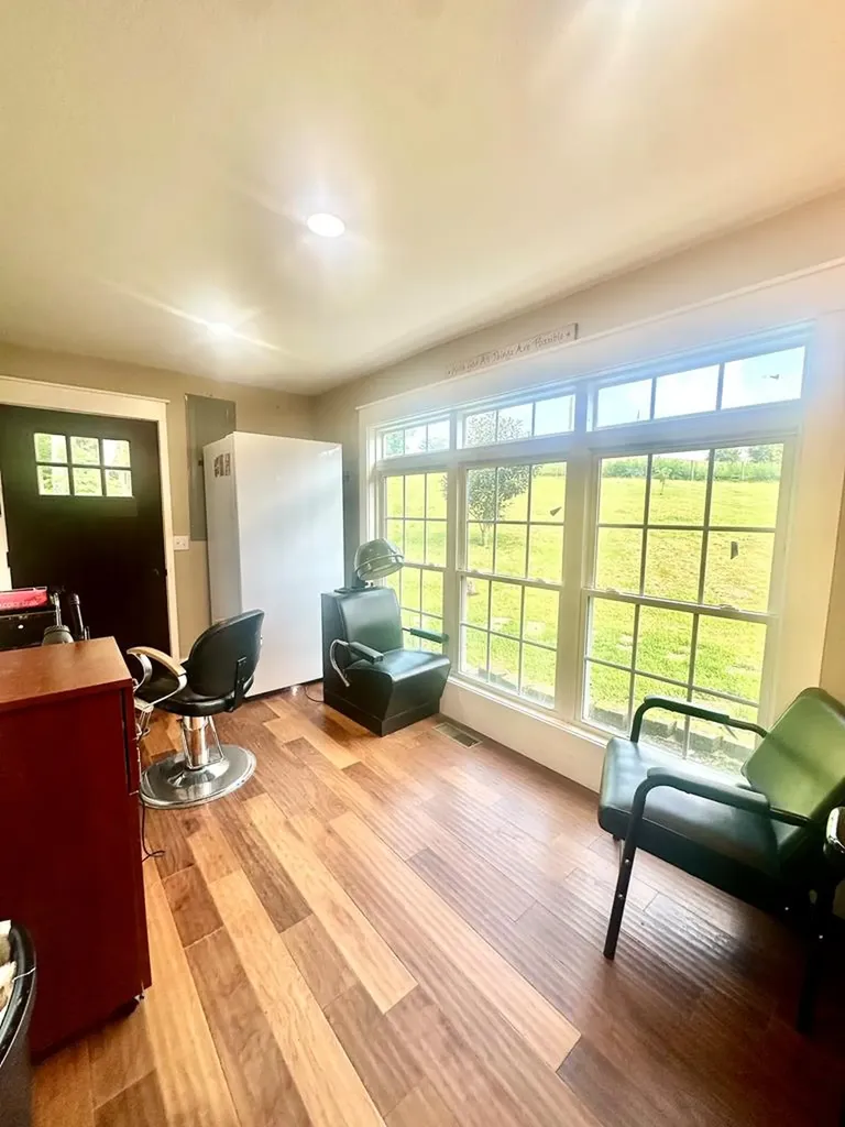 2205 North Lick Creek Road Byrdstown TN 38549