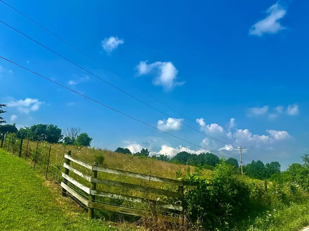 2205 North Lick Creek Road Byrdstown TN 38549