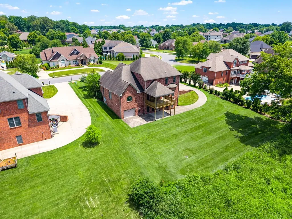 306 Gray Hawk Trail Clarksville TN 37043